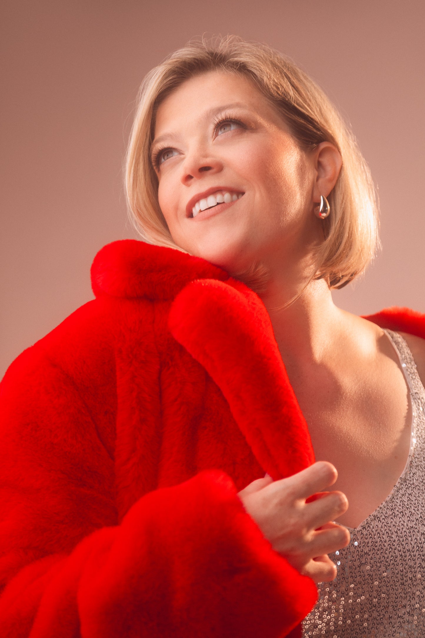 Liz Longley with Special Guests The Young Fables: The Holiday Fuss Tour