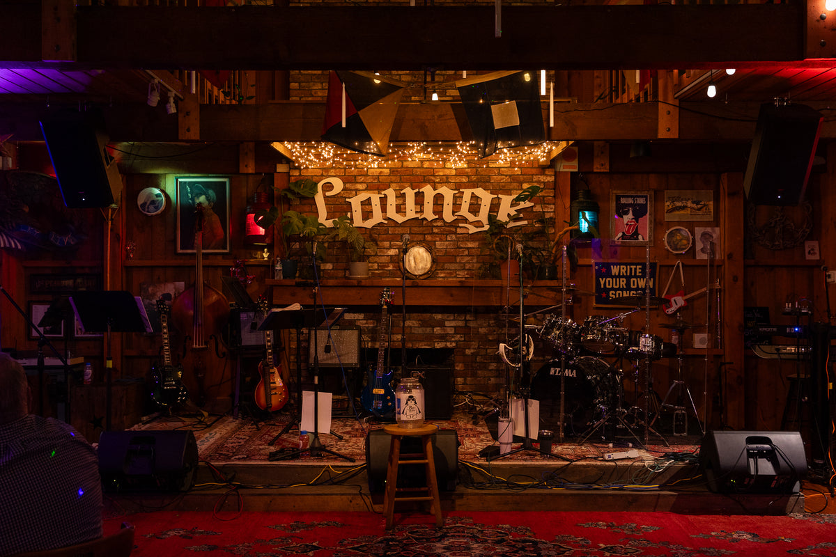 The Lounge – Daily Brew Coffee House & Lounge