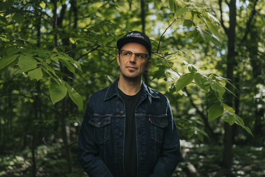 MVYRADIO Presents: Mark Erelli with Clara Signs